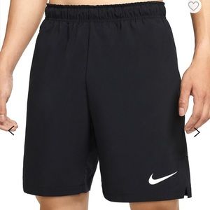 NWT Nike Woven Training Shorts Men Size Small